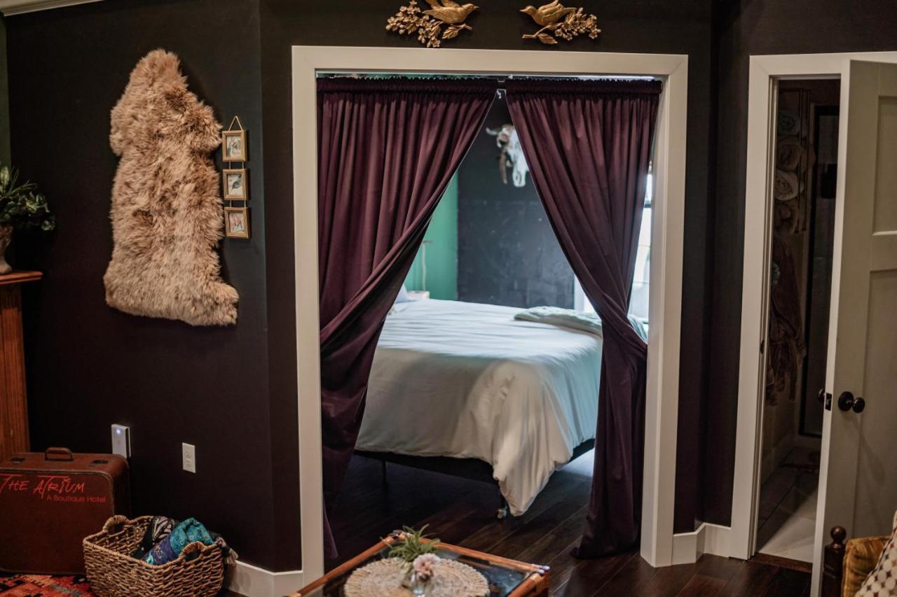 The Atrium - A Boutique Hotel - Suite 17 Perryville Bagian luar foto