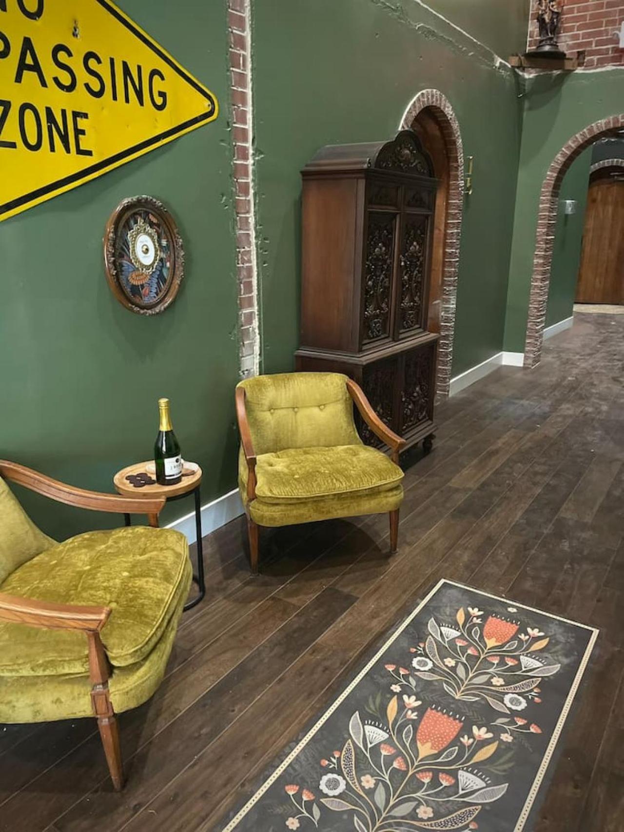 The Atrium - A Boutique Hotel - Suite 17 Perryville Bagian luar foto